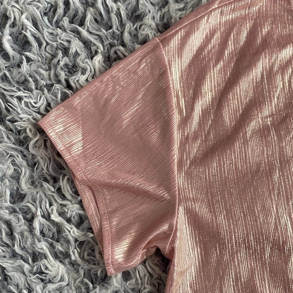 Show Me Your MuMu Pink Metallic Short Sleeve Tee Medium - Picture 9 of 15